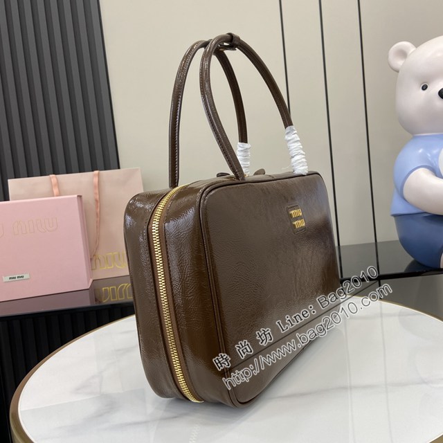 MIU MIU專櫃繆繆最新款公事包小牛皮手提包 jh2885型號：5BB117